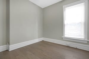 23005298