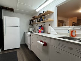 23008109
