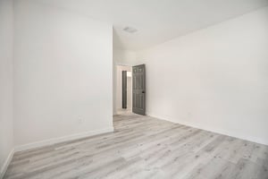 23045892