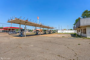 23046906
