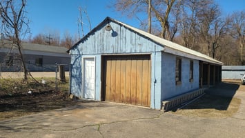 23167606
