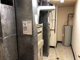 23371102