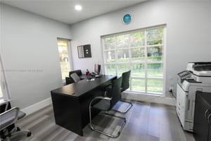 28983352
