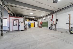 23462308
