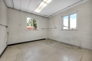 23484504