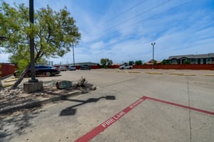 23516492