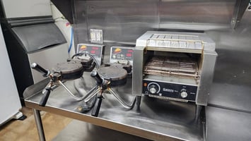 23523118