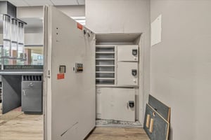 23550659