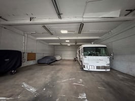 33504927