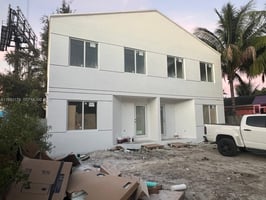 28983730