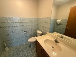 25635448