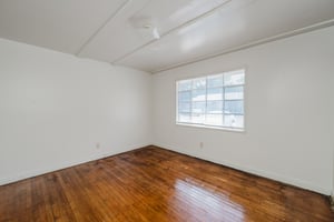 24385927