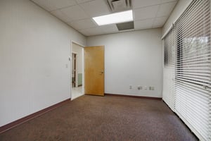 25715303