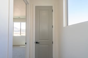 32618856