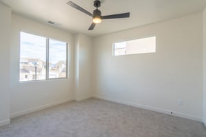 32618844