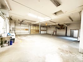 24604647
