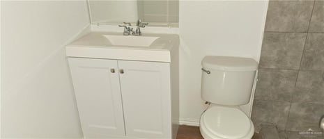 24684044