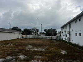 24800557