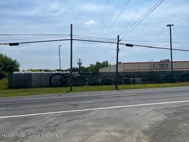 32580517