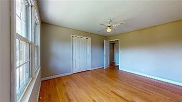 25340537