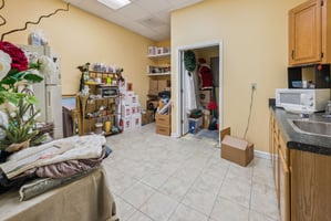 25489670