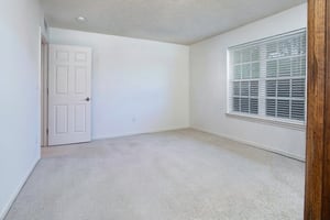 33285299