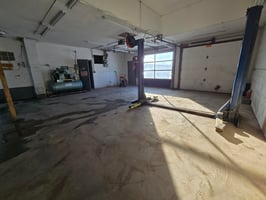 25498478