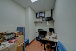 25504089