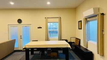 29430224