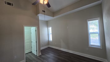 25720016