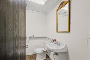 25722987