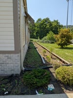 25729654