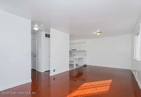 25771653