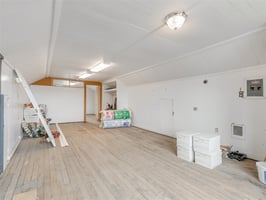 25772632