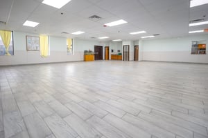25785605