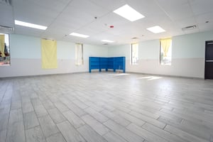 25785600