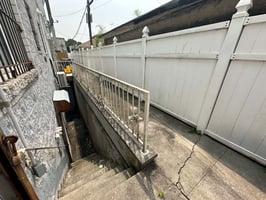 25784932