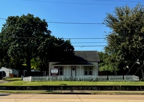 25827358