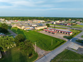 25935162