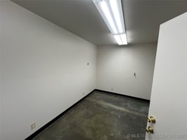25935654