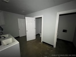 25935627