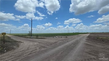 26380651