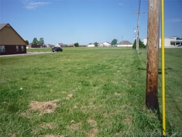 27108335
