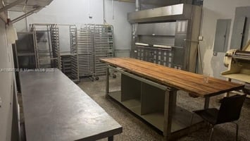 27048952