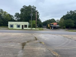 32905562