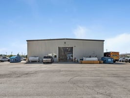 27046055