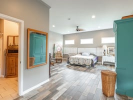 29124056