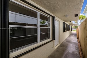 26832872