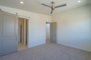 32618041