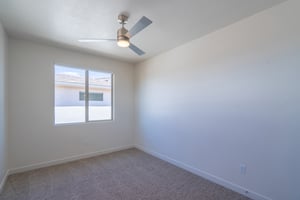 32618038